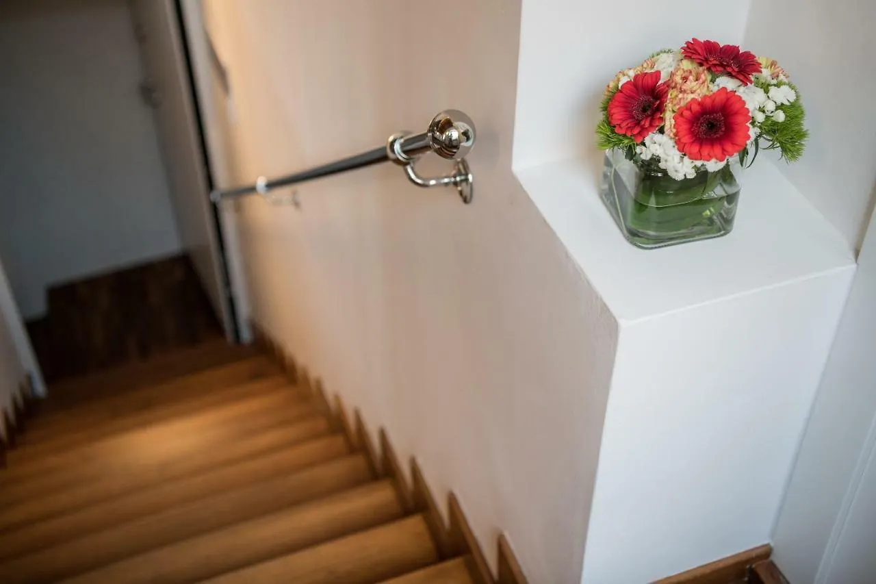 Santa Cecilia Apartment Βερόνα