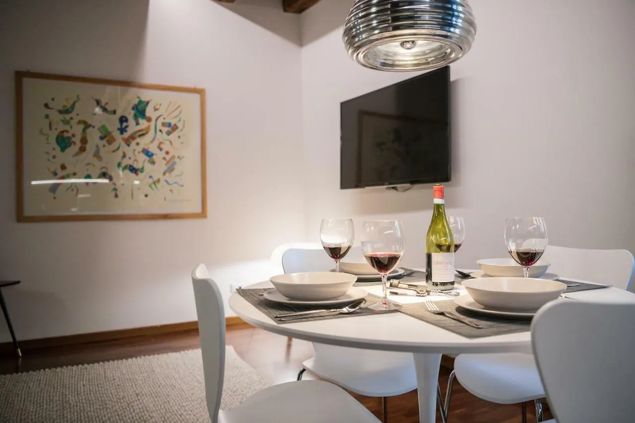 Santa Cecilia Apartment Βερόνα 0*,
